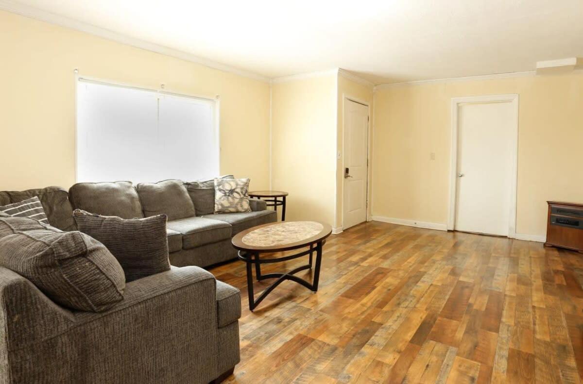 Cozy Retreat For Your Upcoming Trip Knoxville Exterior photo